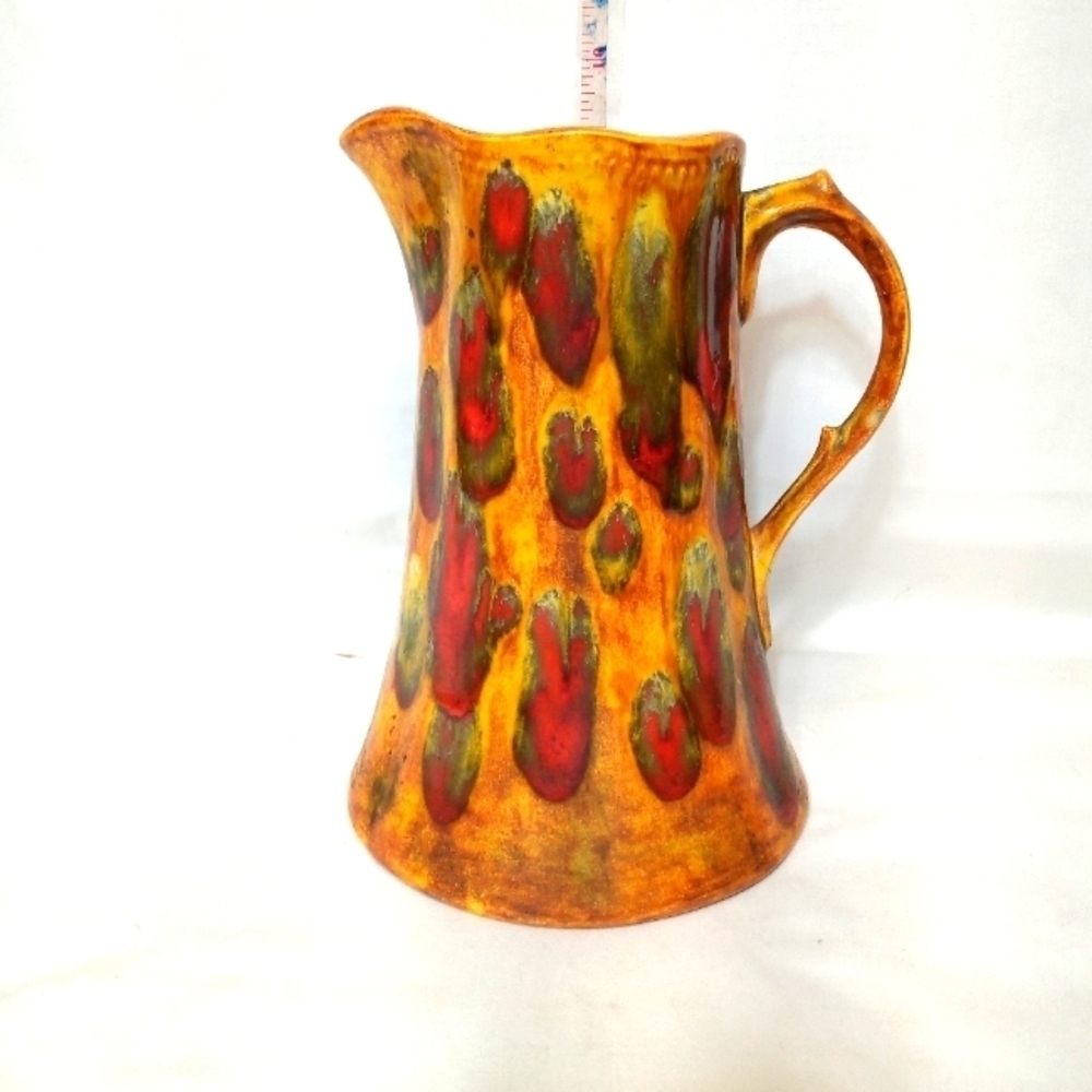 𝅺handmade planter/water pitcher